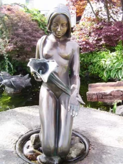 Bronzefigur Noèlle Klein (Art.Nr. 88279) -Gartenpflanzen Verkauf bronzefigur noelle vorne 1280x1280