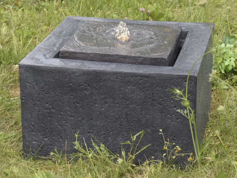 Brunnen Quader aus Polystone (Art.Nr. Gr111) 2 Brunnen Quader aus Polystone (Art.Nr. Gr111) – Bild 2