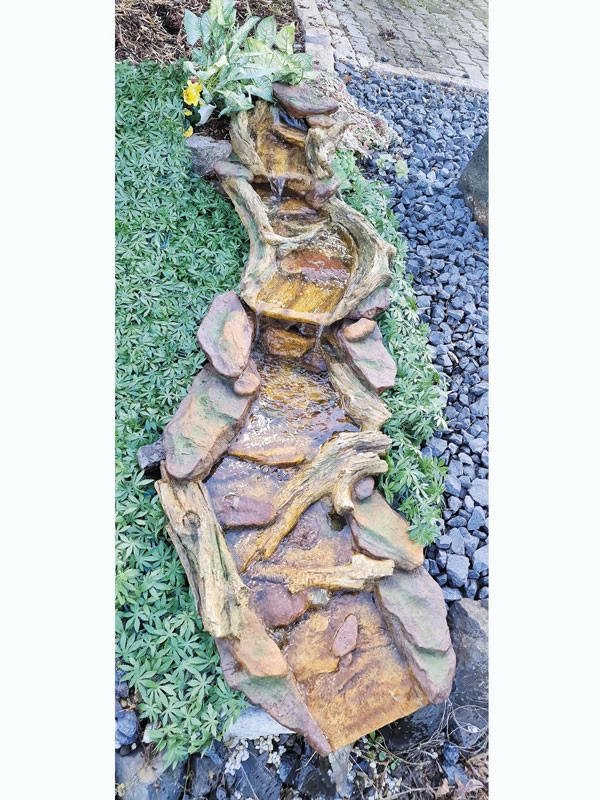 Bachlauf-Set 'Hong He' (Art.Nr. Gr811) 1 Bachlauf-Set 'Hong He' (Art.Nr. Gr811)