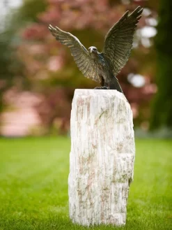 Figur Roter Milan, Flügel Offen auf Säule (Art.88877.1)